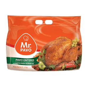 Pavo entero listo para hornear